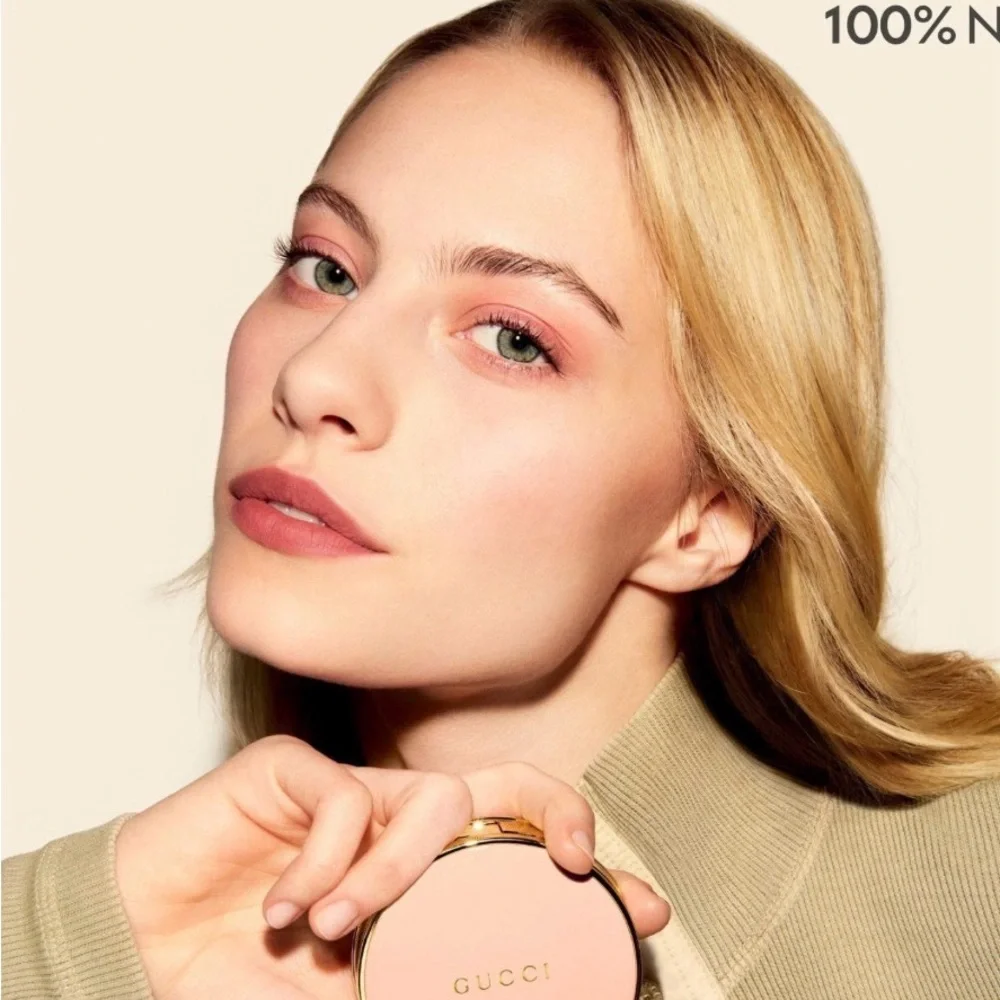 NIBGucci Matte Powder in Luxurious Pink and Gold n 11.5